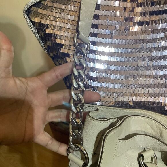 Michael Kors large wallet - Picture 8 of 15